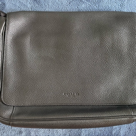 Coach Gotham Messenger Bag - Picture 1 of 6